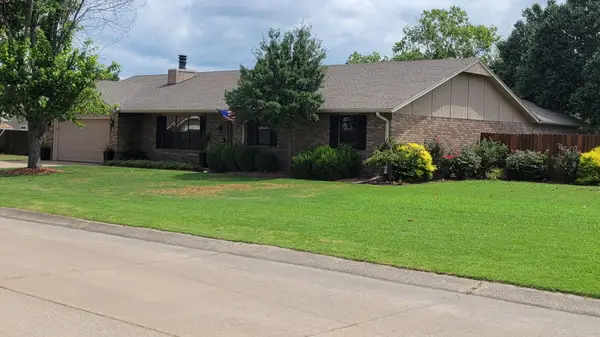 2216 Oak Lane, Miami, OK 74354