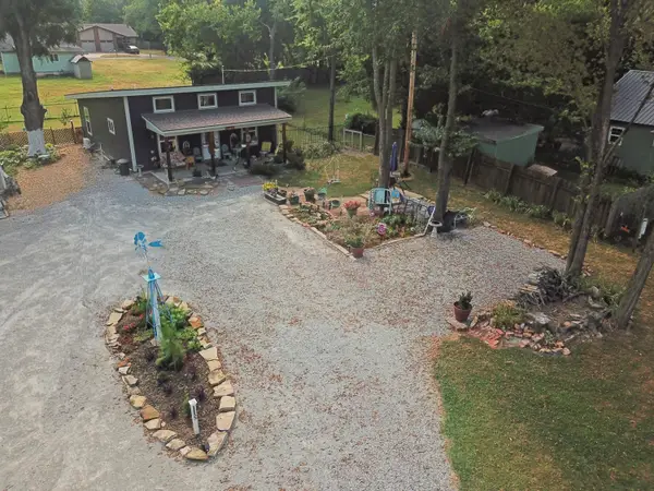 115 N Hazel Street, Grove, OK 74344