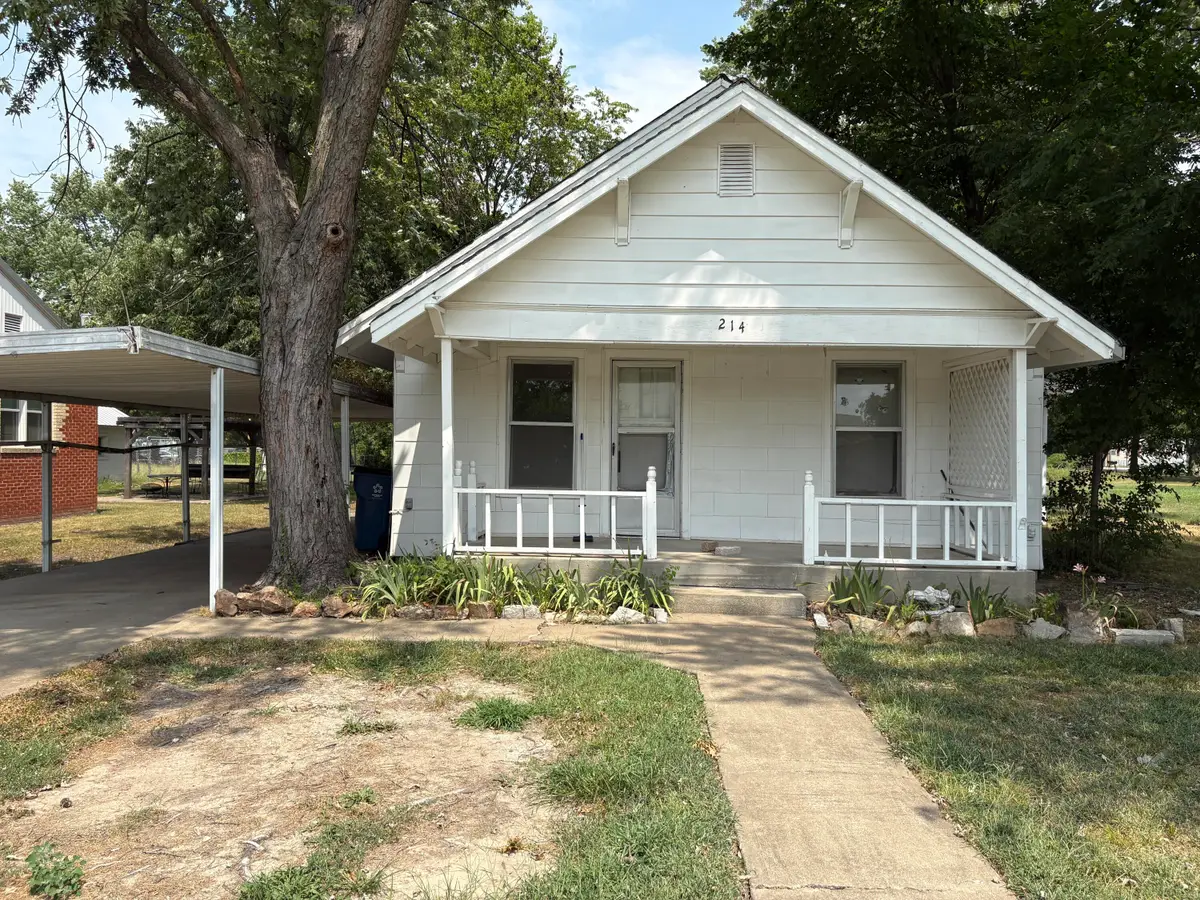214 S Main Street, Afton, OK 74331 - #1