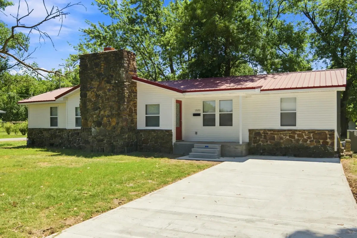 1020 C Street, Commerce, OK 74339 - #1