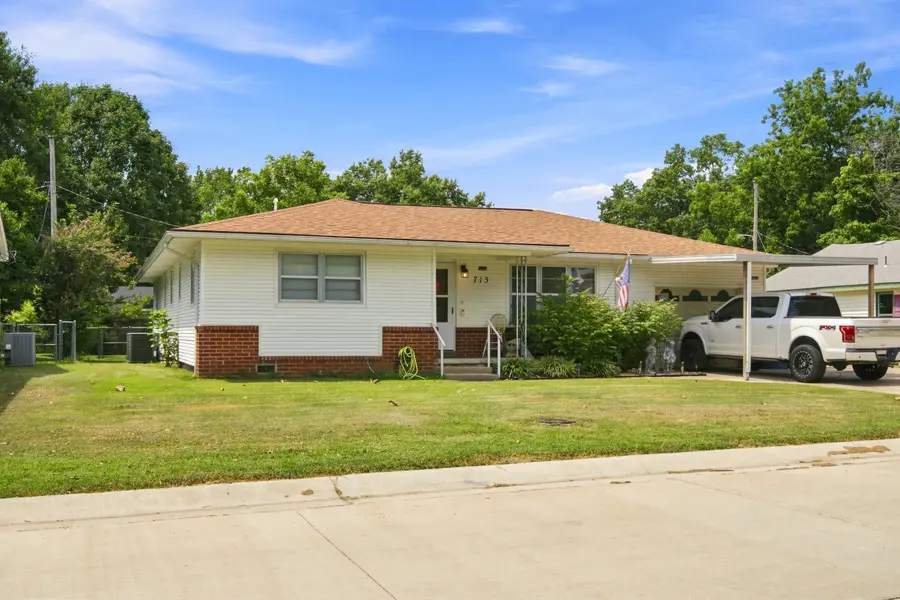713 M Street, Miami, OK 74354 - #3