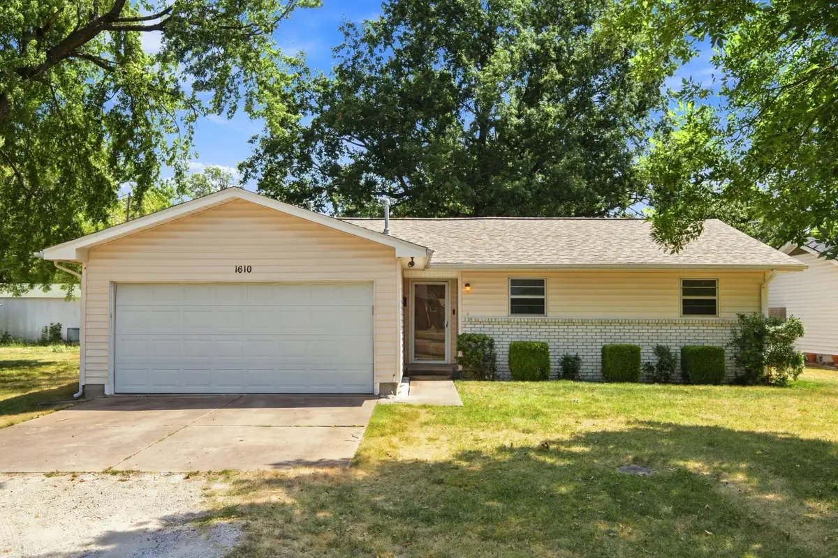 1610 F Street, Miami, OK 74354 - #1