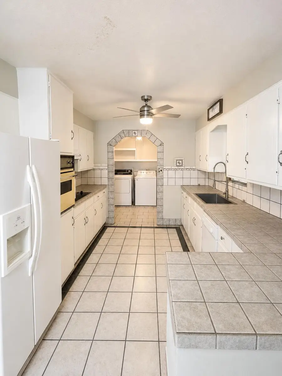 114 N Seneca Street, Grove, OK 74344 - #2