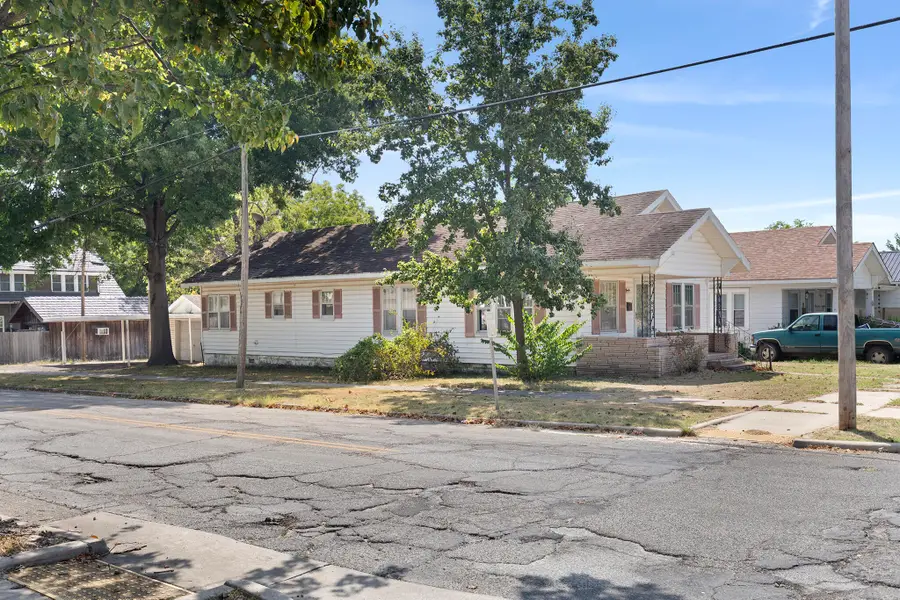 3 E Street, Miami, OK 74354 - #2