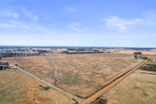 67301 E 300 Road, Grove, OK 74344