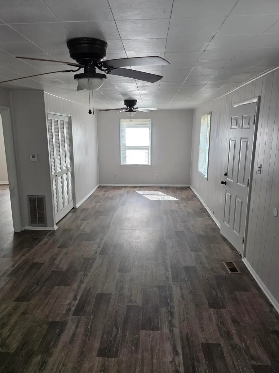711 Harned Avenue, Miami, OK 74354 - #2
