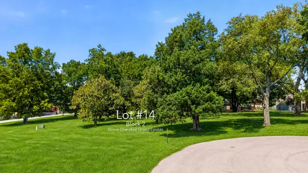 204 Peach Circle, Grove, OK 74344