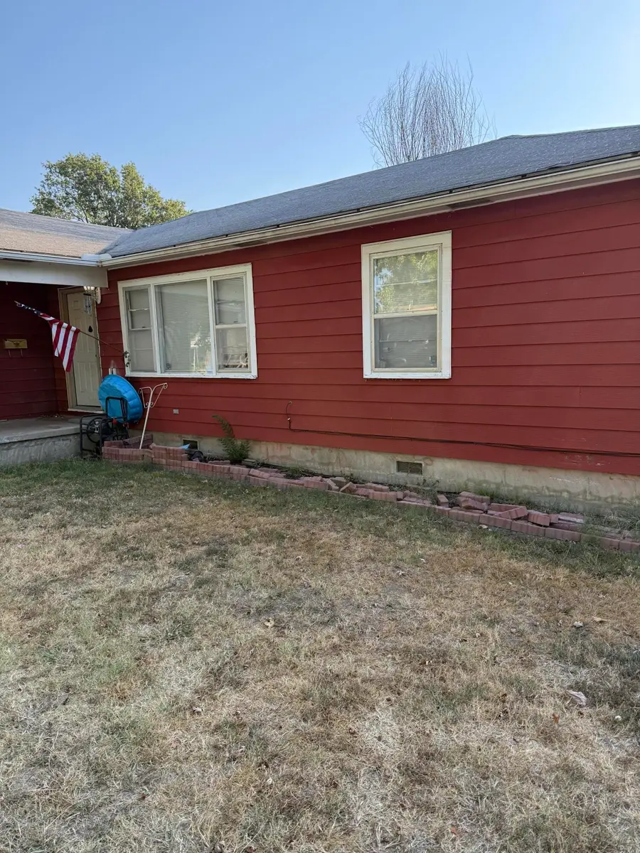 2024 C St Ne, Miami, OK 74354 - #2