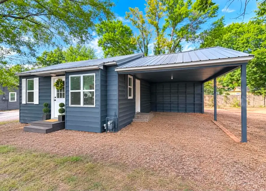 716 W Sequoyah Avenue, Vinita, OK 74301 - #2