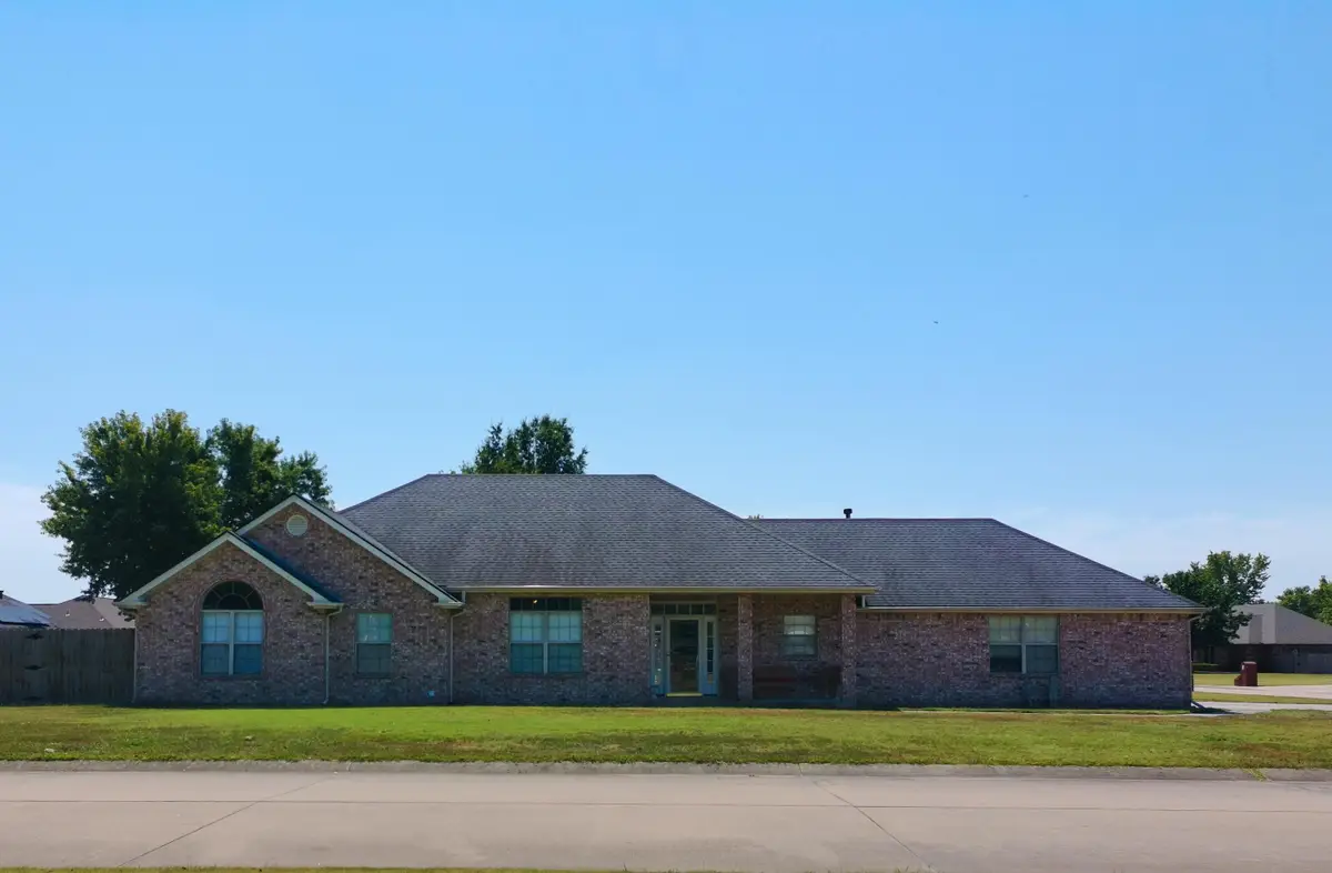 2426 Cedar Court, Miami, OK 74354 - #1