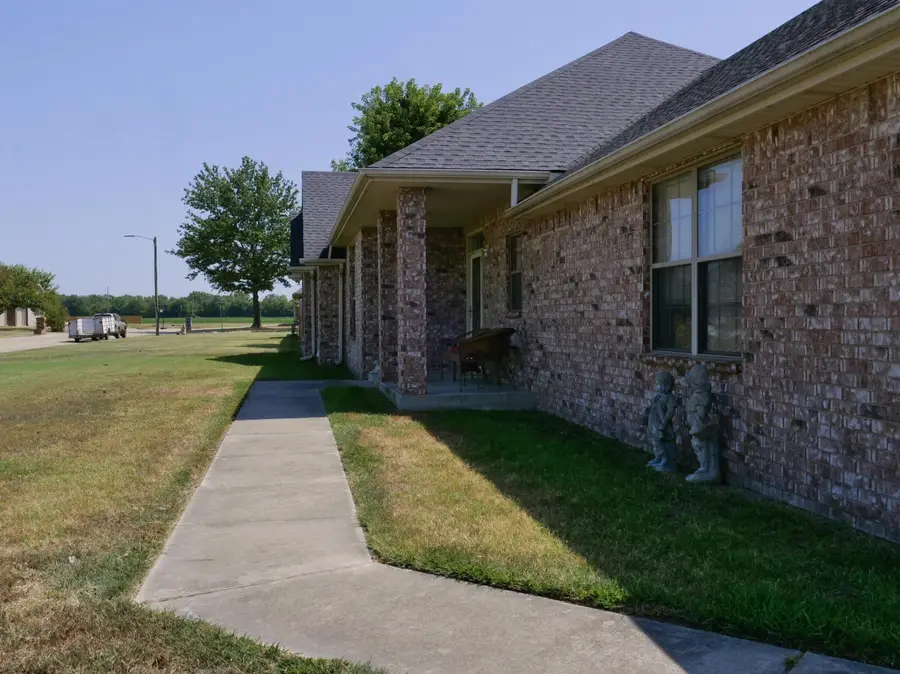 2426 Cedar Court, Miami, OK 74354 - #2