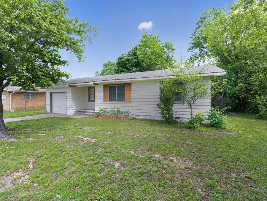 3618 Henrietta Avenue, Bartlesville, OK 74006 - #2