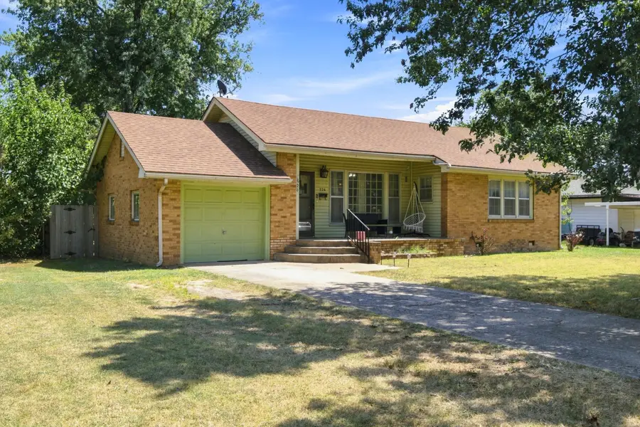 526 S Scraper Street, Vinita, OK 74301 - #2