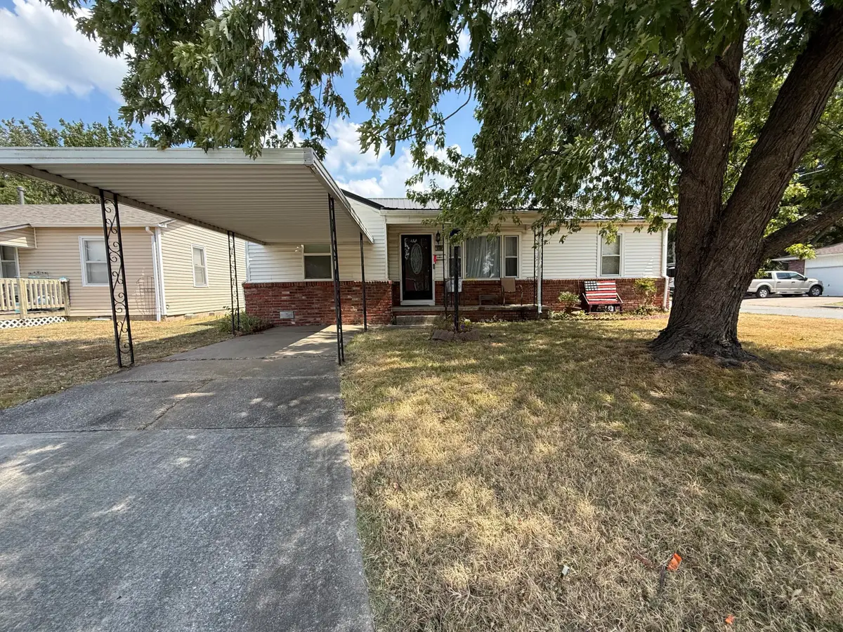 1300 B Street, Miami, OK 74354 - #1