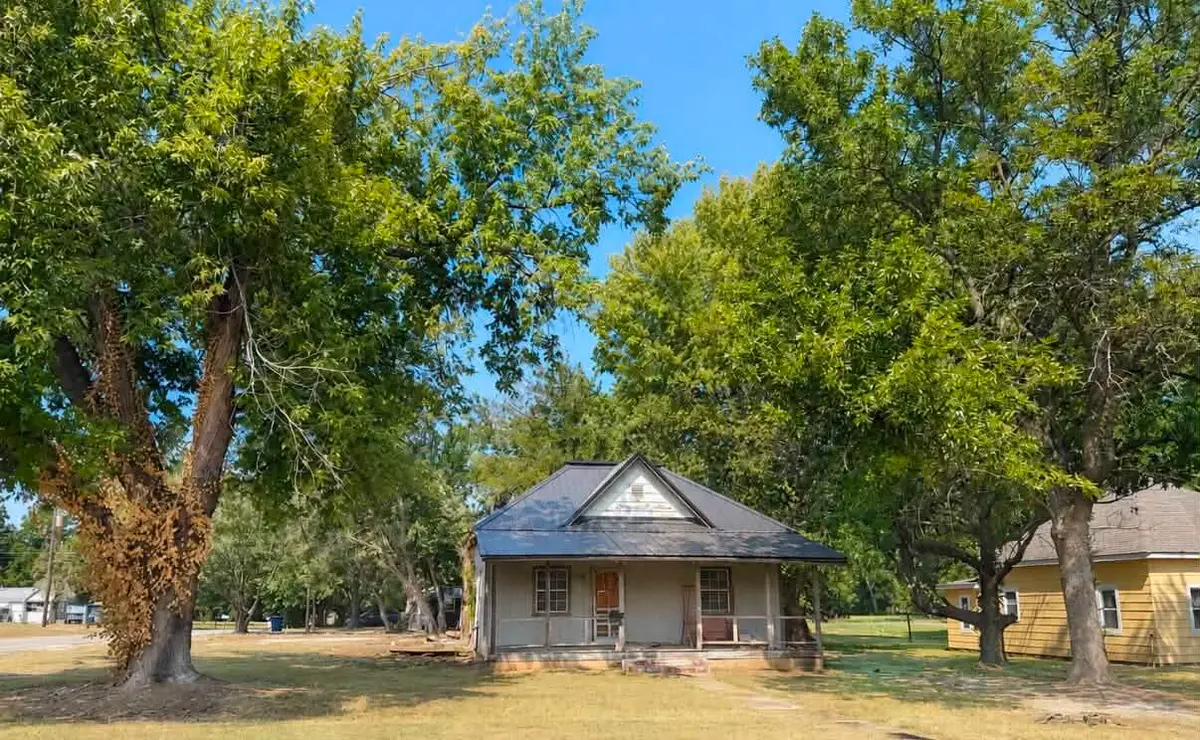 301 N Foreman Street, Vinita, OK 74301 - #1