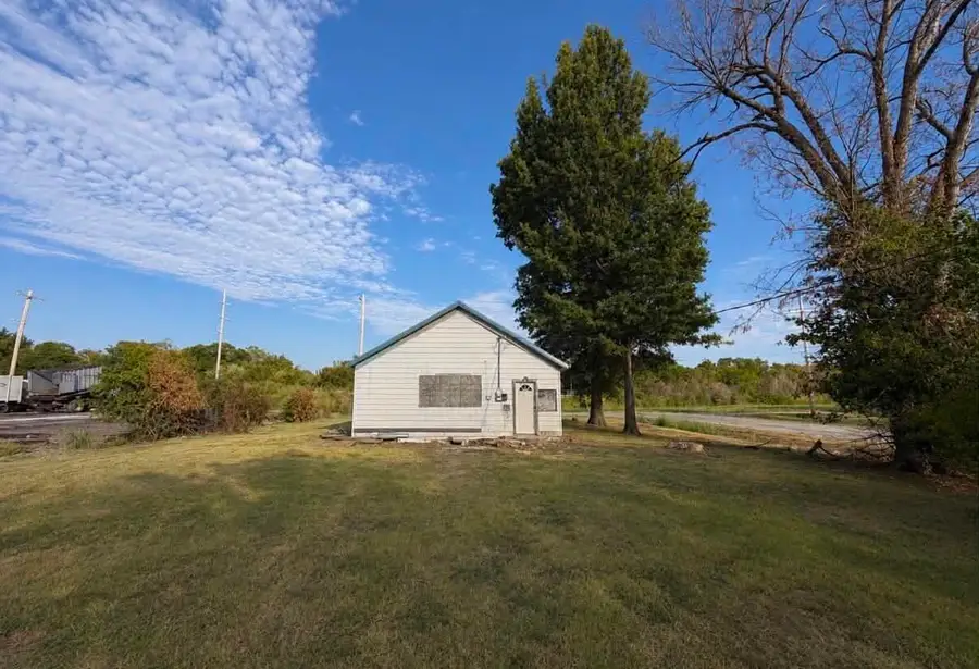 301 N Vann Street, Vinita, OK 74301 - #2