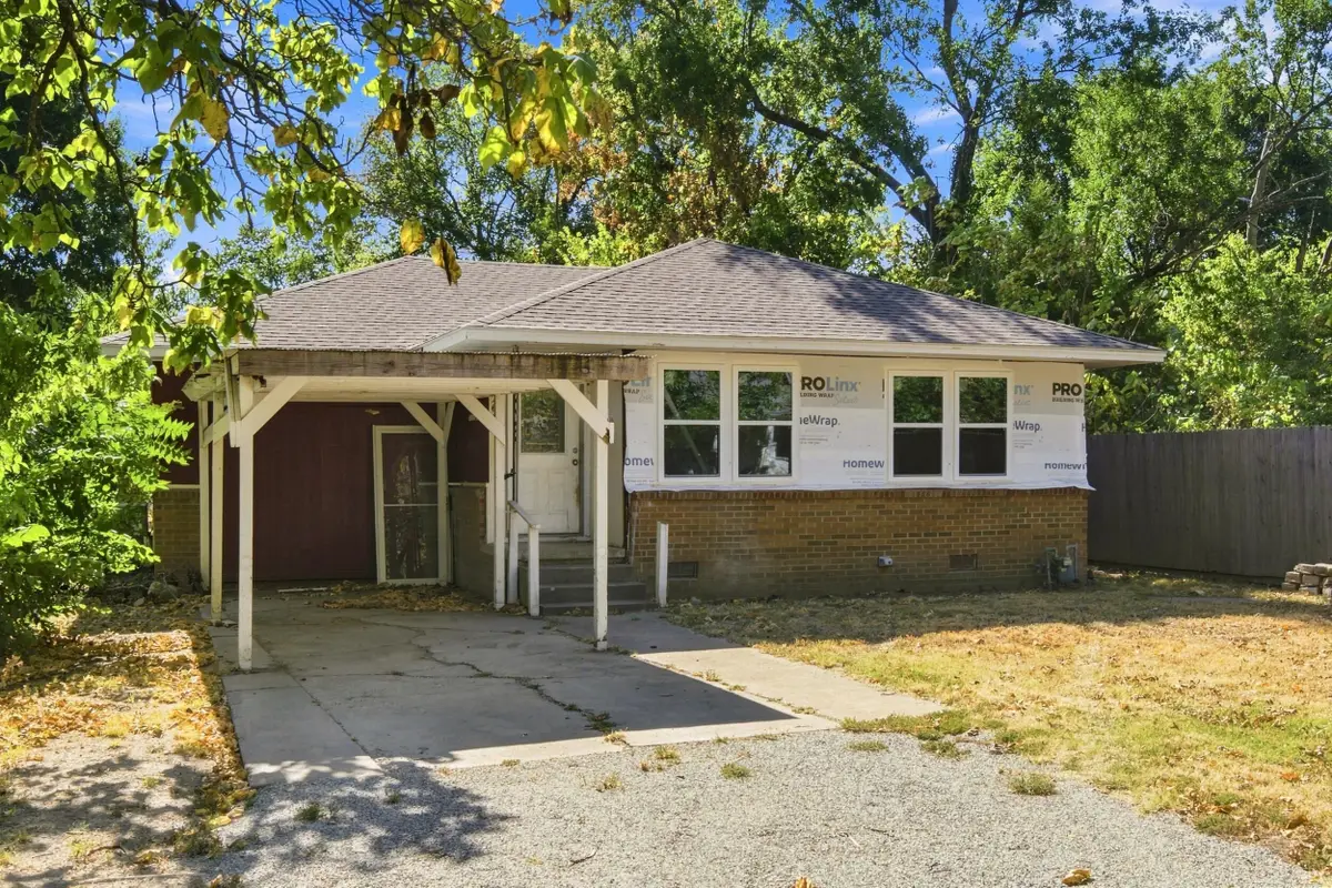 426 S Gunter Street, Vinita, OK 74301 - #1
