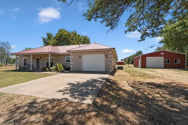 20233 E 570 Road, Colcord, OK 74338