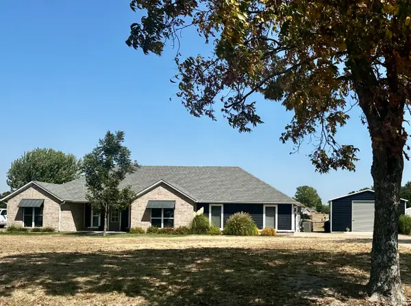 62336 E 270 Road, Grove, OK 74344