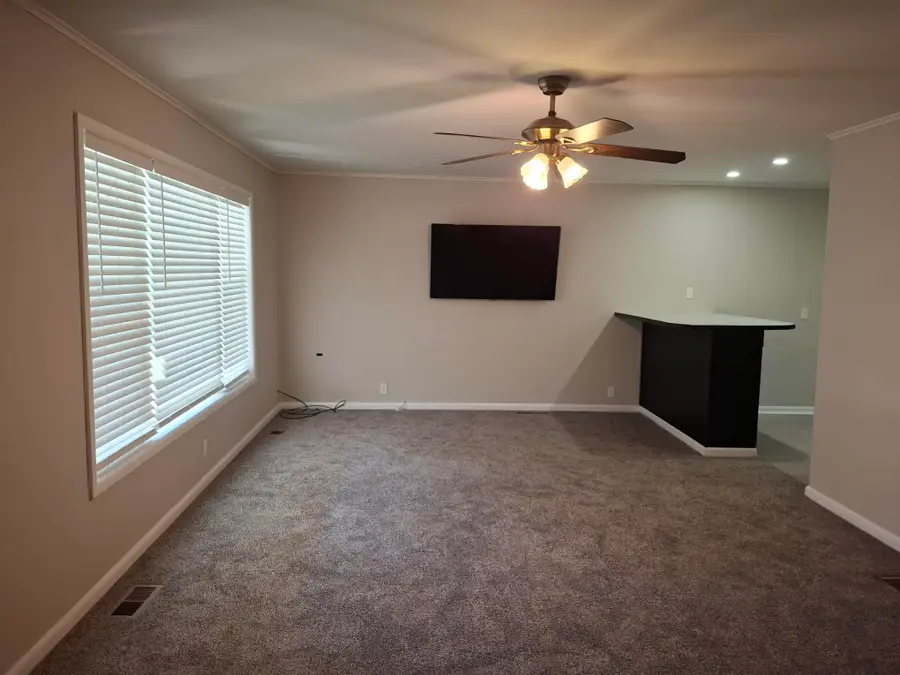 1107 E C Street, Commerce, OK 74339 - #2