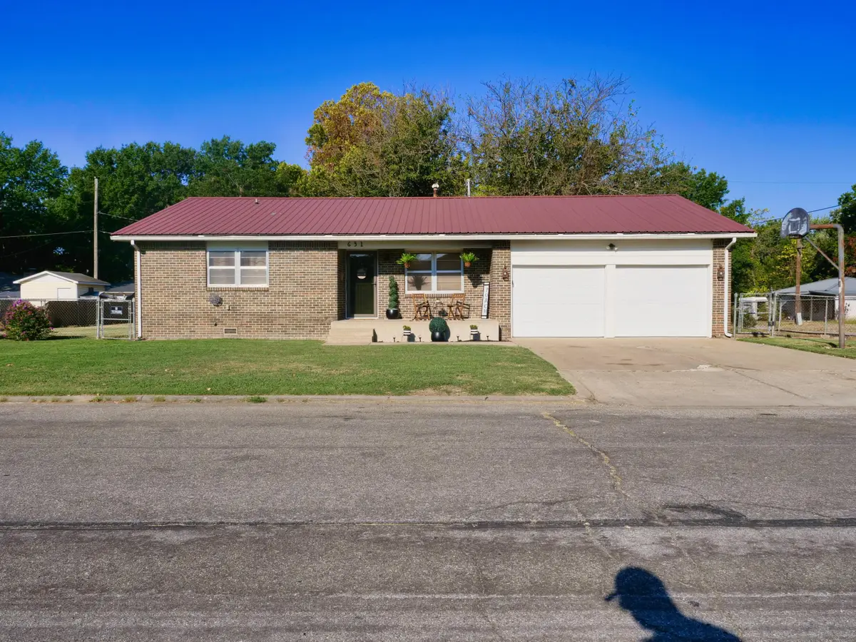631 N Street, Miami, OK 74354 - #1