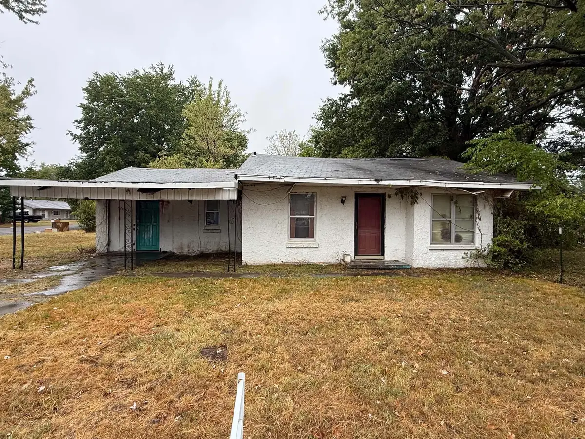 2200 B Street, Miami, OK 74354 - #1