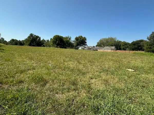 Charles Street, Grove, OK 74344