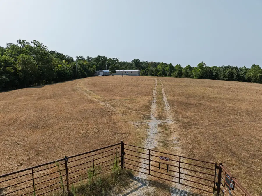 65175 E 160 Road, Wyandotte, OK 74370 - #2