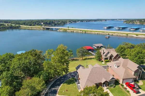 2726 Mutt Mantle Ln Lane, Grove, OK 74344