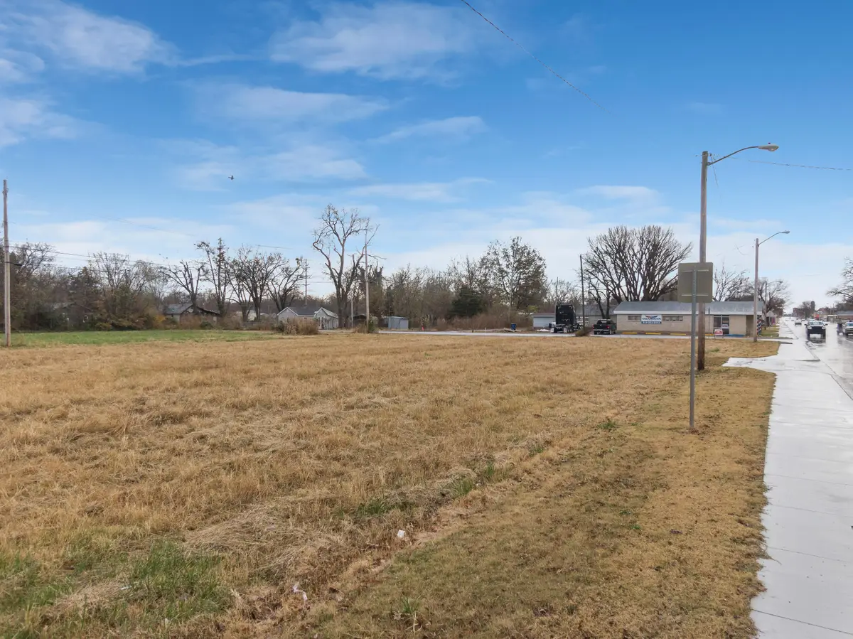 606 N Wilson Street, Vinita, OK 74301 - #1