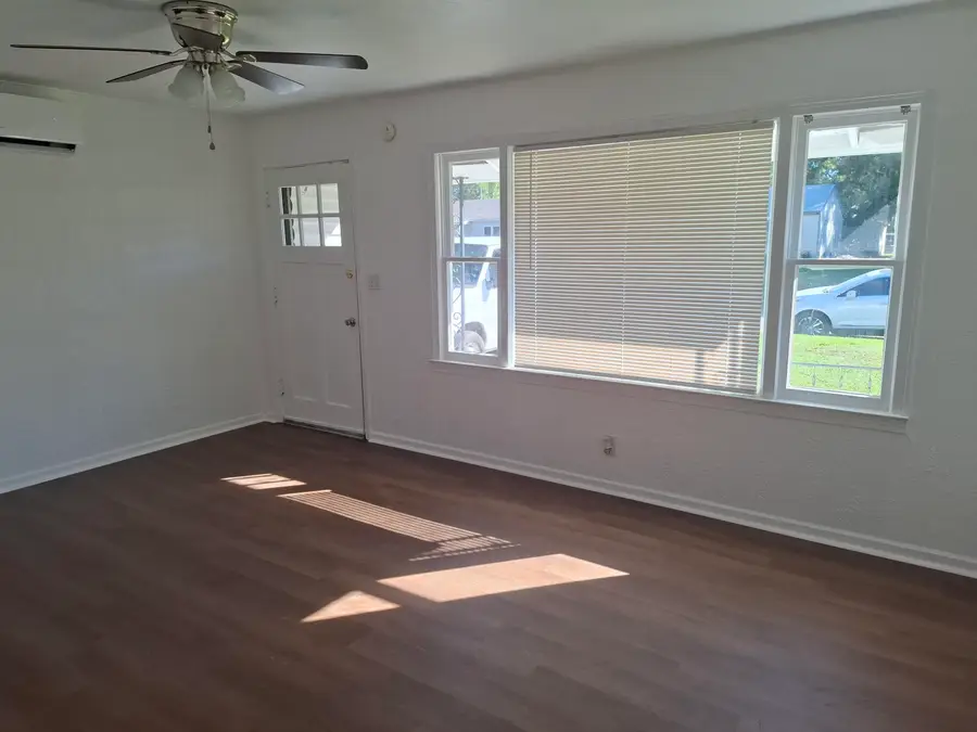 915 M Street, Miami, OK 74354 - #2