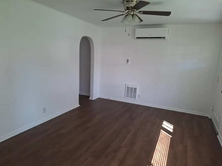 915 M Street, Miami, OK 74354 - #3