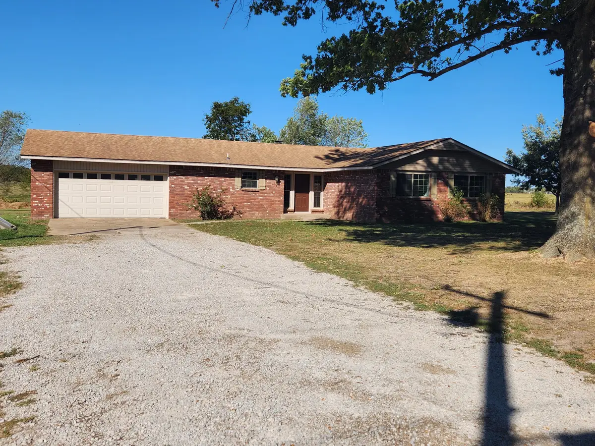 62700 E 90 Road, Miami, OK 74354 - #1