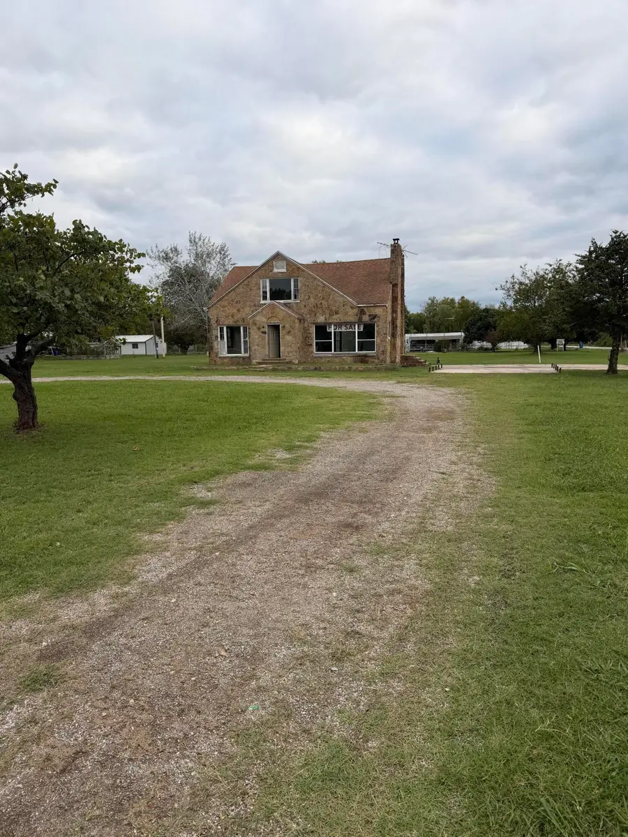 610 SW 1st Street, Afton, OK 74331 - #2