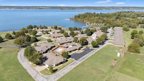 8514 Cedar Oaks Drive, Grove, OK 74344