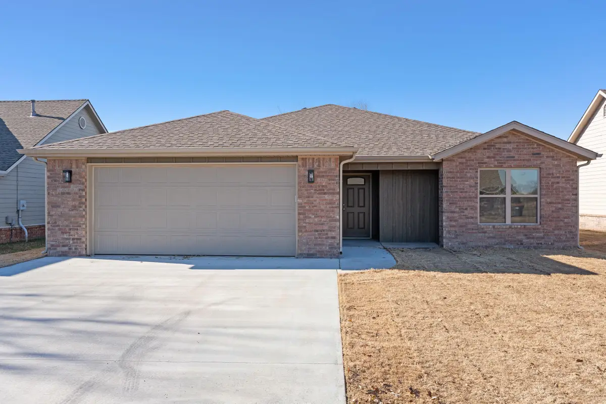 1002 Poplar Lane, Grove, OK 74344 - Image #1