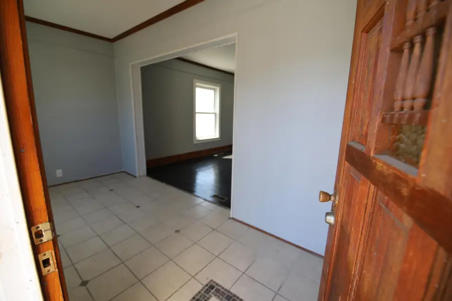 213 D Street, Miami, OK 74354 - #2