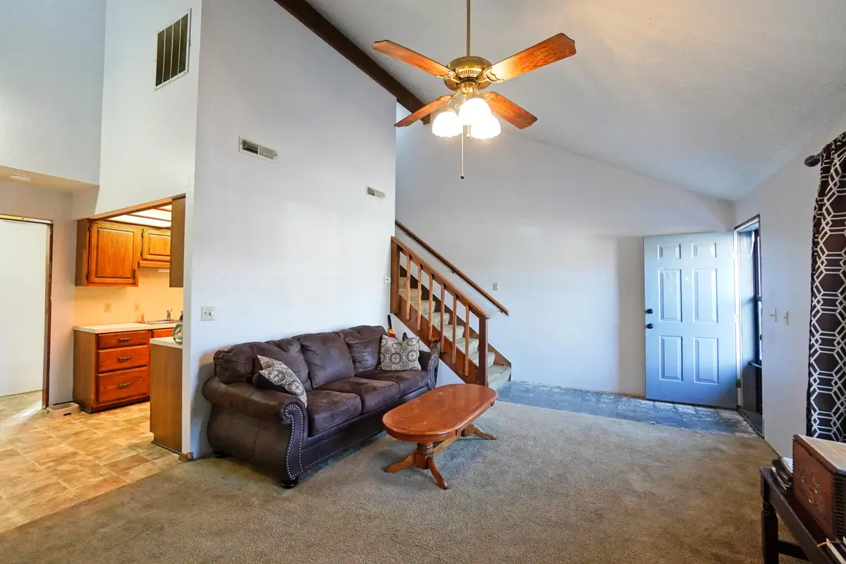 613 S Broadway Street, Grove, OK 74344 - #1