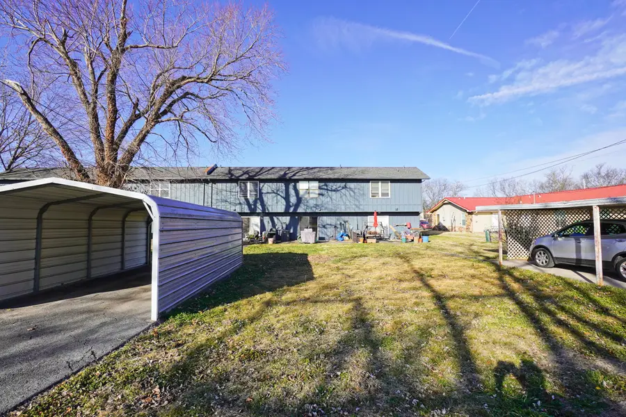 613 S Broadway Street, Grove, OK 74344 - #3