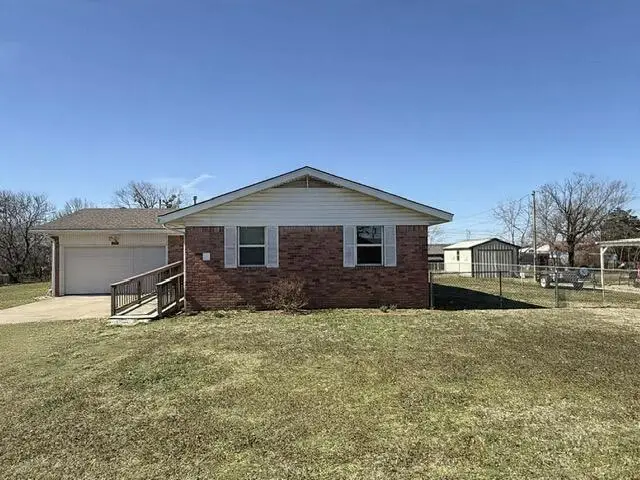 20885 S Vina Avenue, Tahlequah, OK 74464 - #1