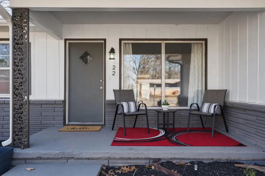 22 E 15th Street, Grove, OK 74344 - #2