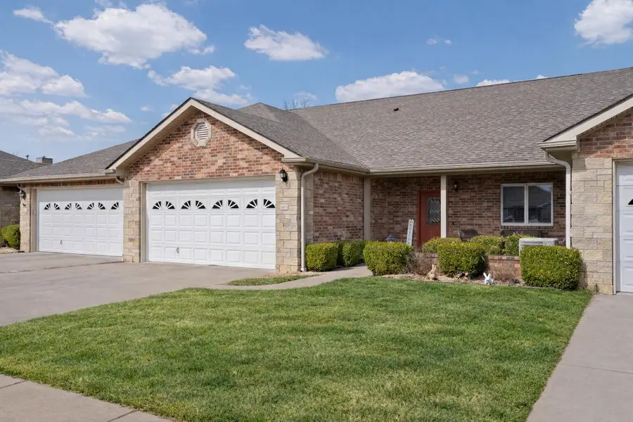 607 Saint Andrews Circle, Grove, OK 74344 - #2