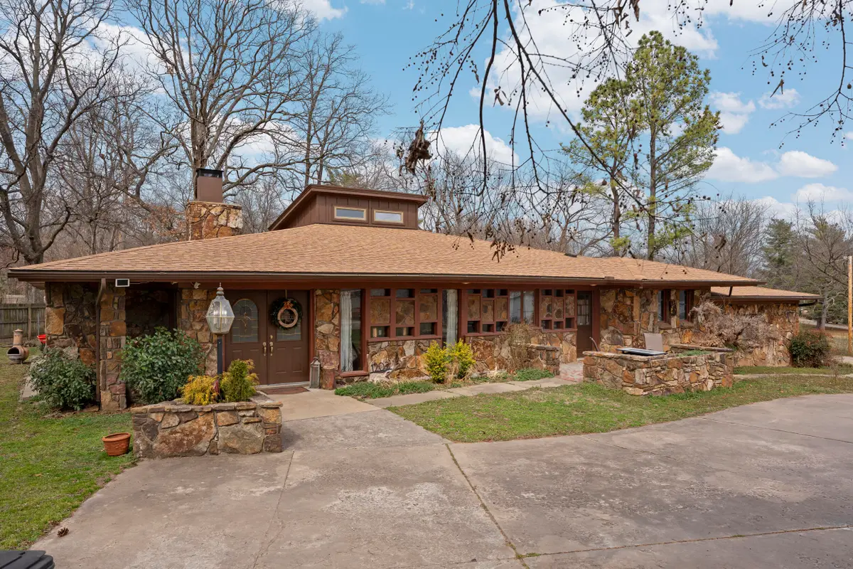 1202 Woodcrest Way, Grove, OK 74344 - #1