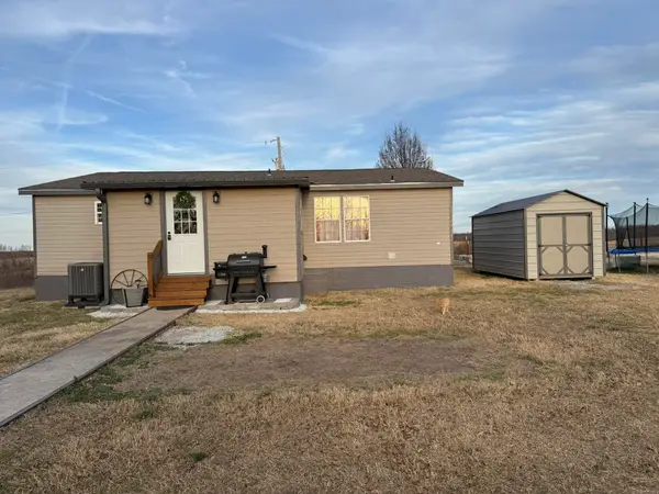 17530 S Highway 10, Wyandotte, OK 74370