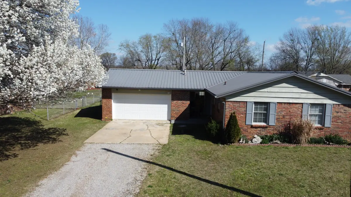 106 Vine St Street, Chelsea, OK 74016 - #1