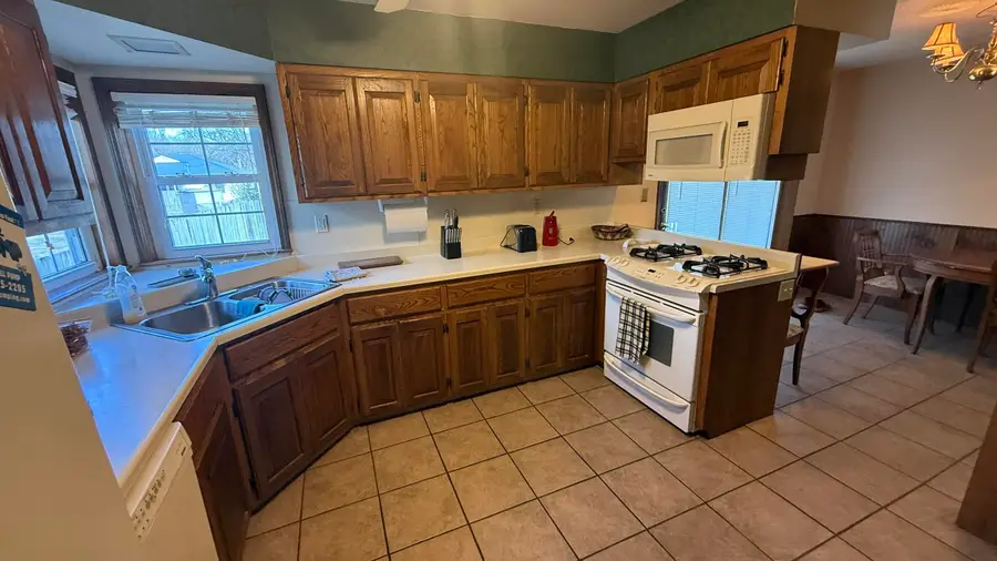 1916 C St Ne, Miami, OK 74354 - #3