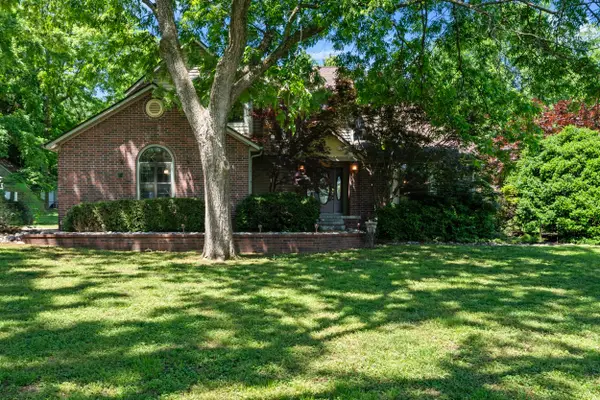 1021 Woodcrest Way, Grove, OK 74344