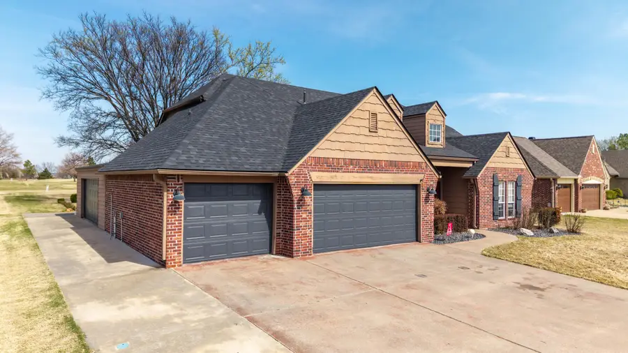 6026 Lake Breeze Road, Grove, OK 74344 - #2