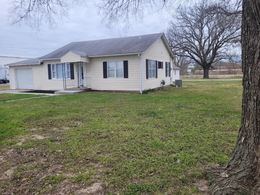 2130 E Street, Miami, OK 74354 - #2