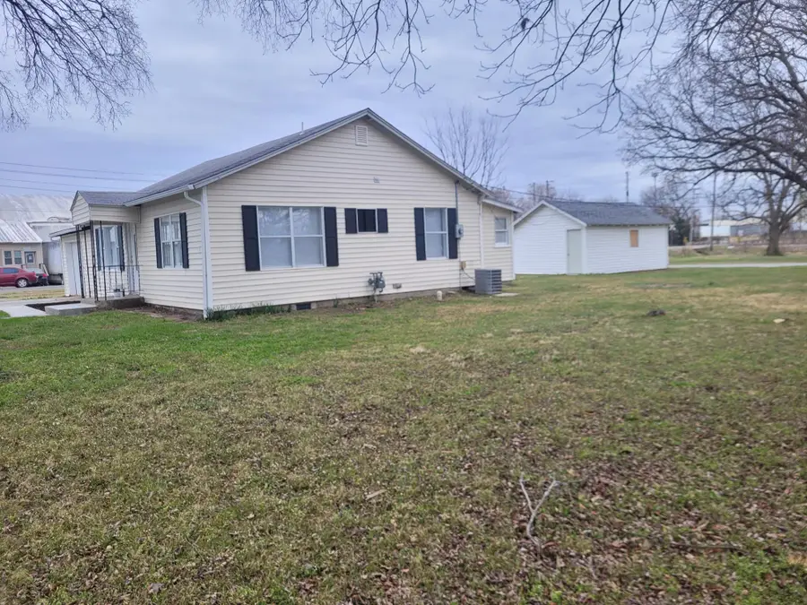 2130 E Street, Miami, OK 74354 - #3